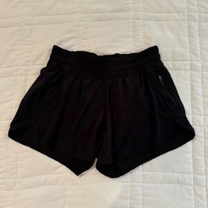 LULULEMON LIKE NEW Tracker Shorts